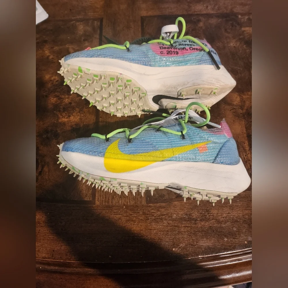Off-White x Nike Zoom Vapor Street 
